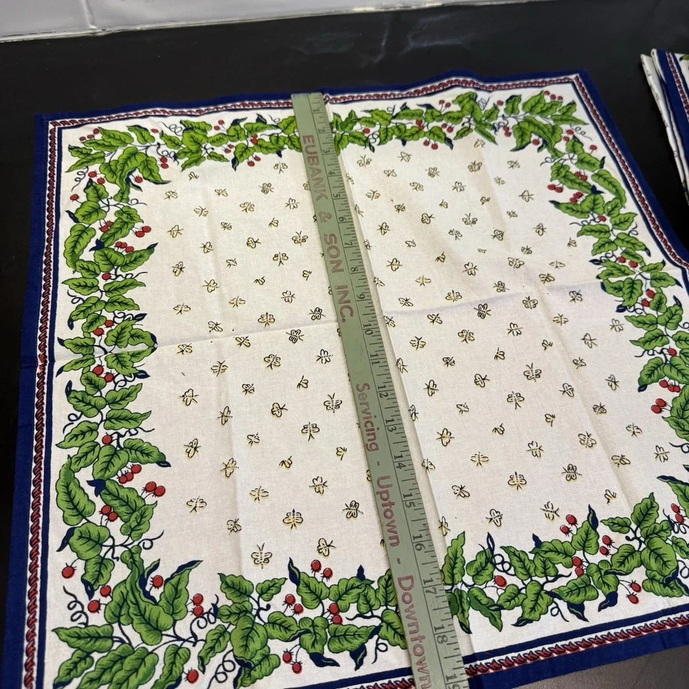 Williams‎ Sonoma Provence butterflies berries & leave Blue Trim Set of 4 Napkins
